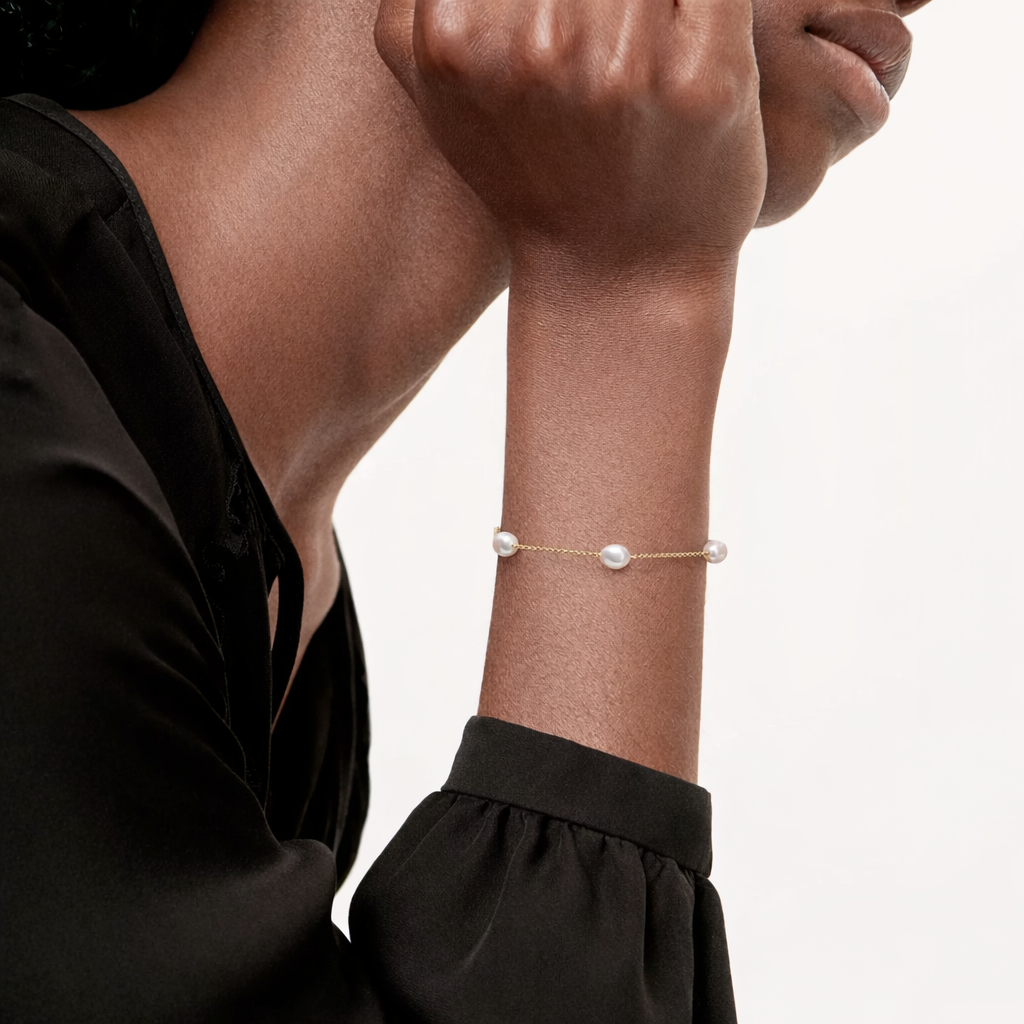Elegant Gold Pearl Chain Bracelet