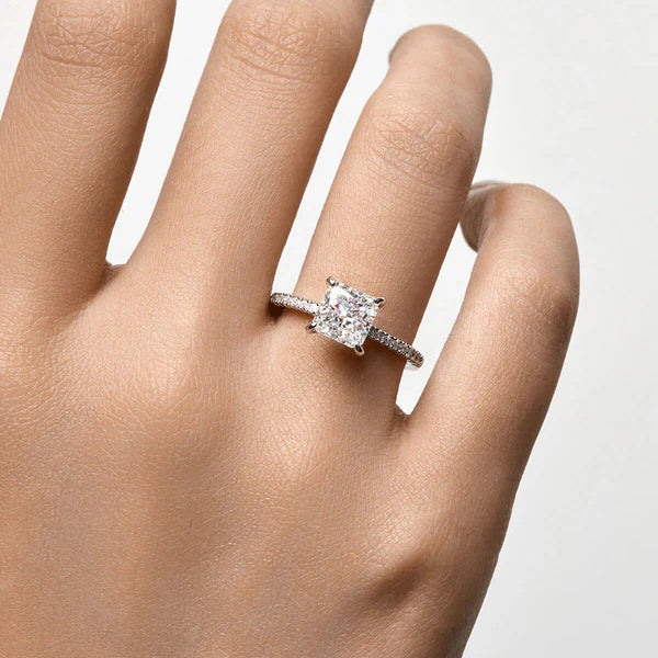 Moissanite Ring 2ct