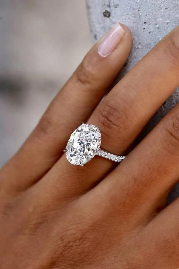Oval Moissanite Engagement Rings