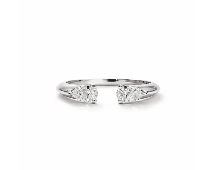 Moissanite Statement Ring – 18K Gold Plated Luxury