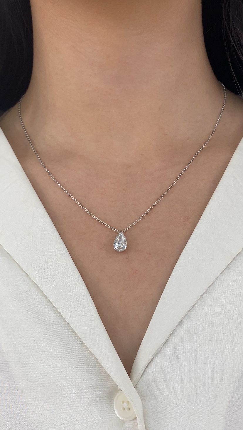 Pendant Solitaire Pear Shape