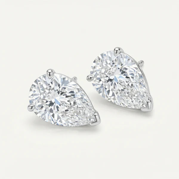 3 Prong Teardrop Stud Earring
