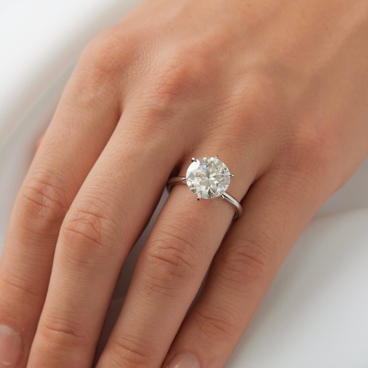Solitaire Round Engagement Ring