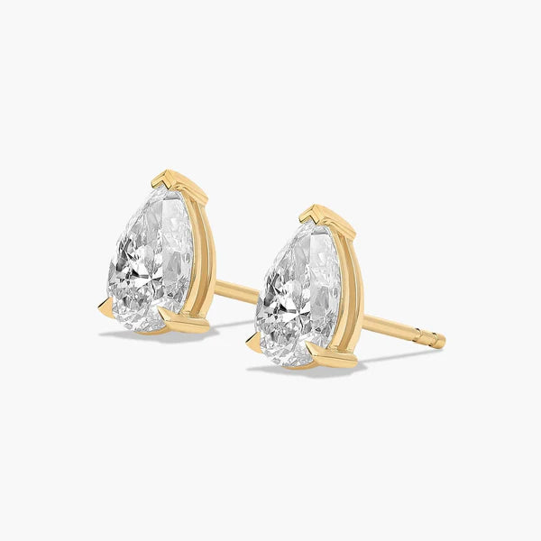 3 Prong Teardrop Stud Earring