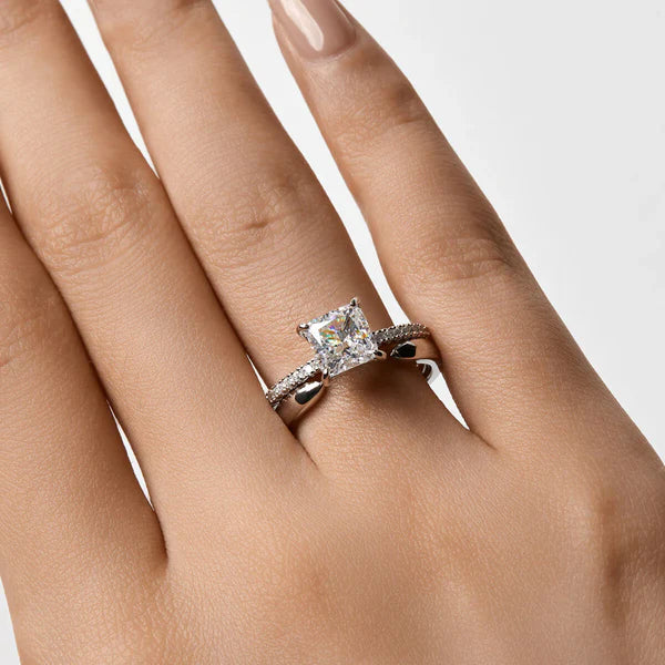 Moissanite Ring 2ct