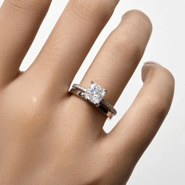 Moissanite Ring 2ct
