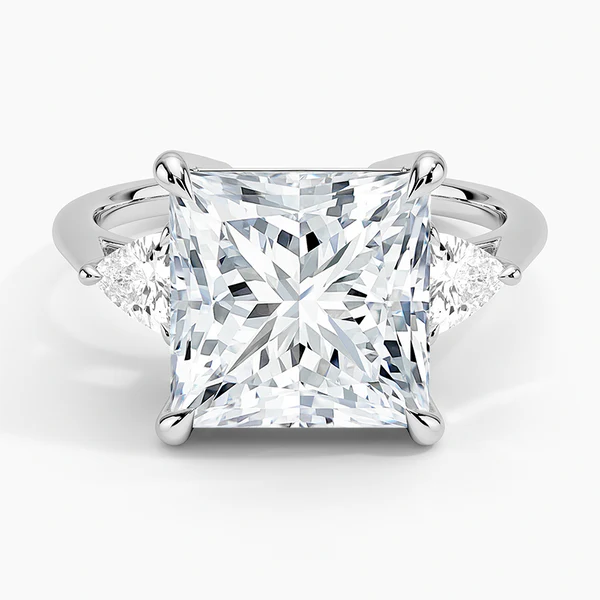 Princess cut Three Stones Ring