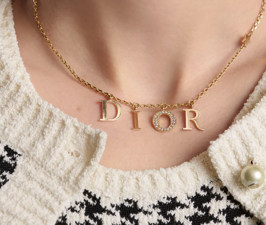 Elegant Gold Letter Necklace – Luxury Charm Choker