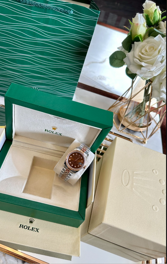 Luxury Two-Tone Jubilee Diamond Date Watch – Brown Dial