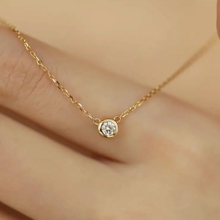 Diamonds by the Yard Round