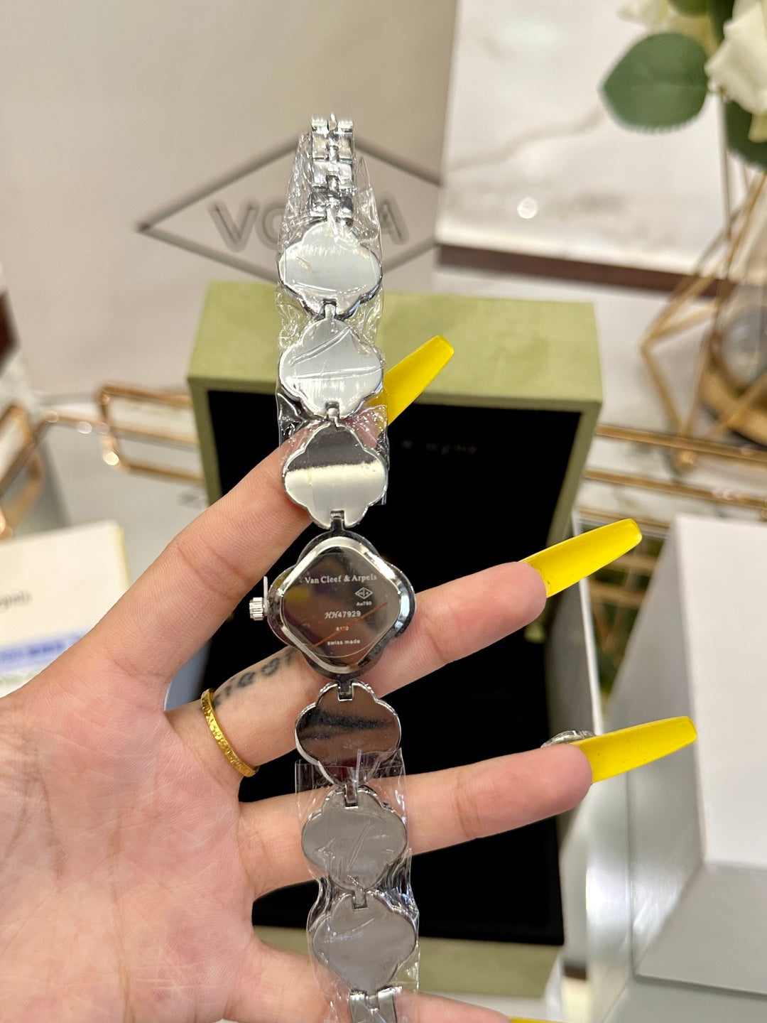 Van Cleef Watch – Black Mother-of-Pearl Dial