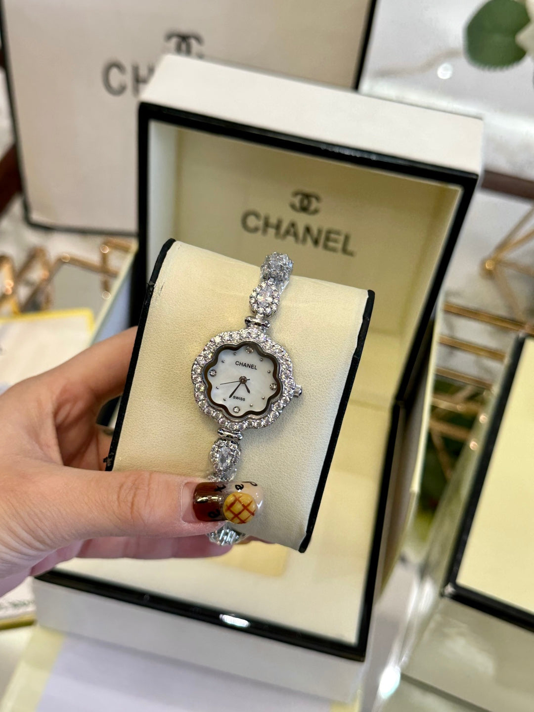 Ch-Inspired Bloom Crystal Watch