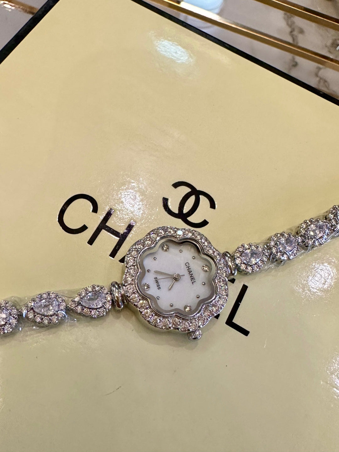 Ch-Inspired Bloom Crystal Watch