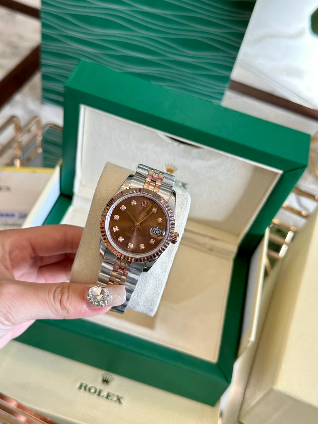 Luxury Two-Tone Jubilee Diamond Date Watch – Brown Dial