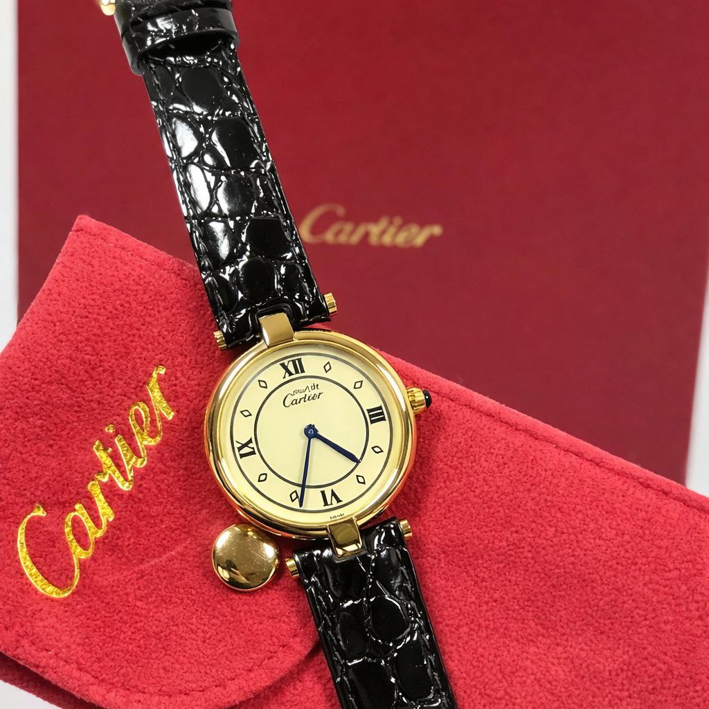 Luxury Round Classic Watch – Elegant Leather Strap | Premium Designer Style Timepiece for Women